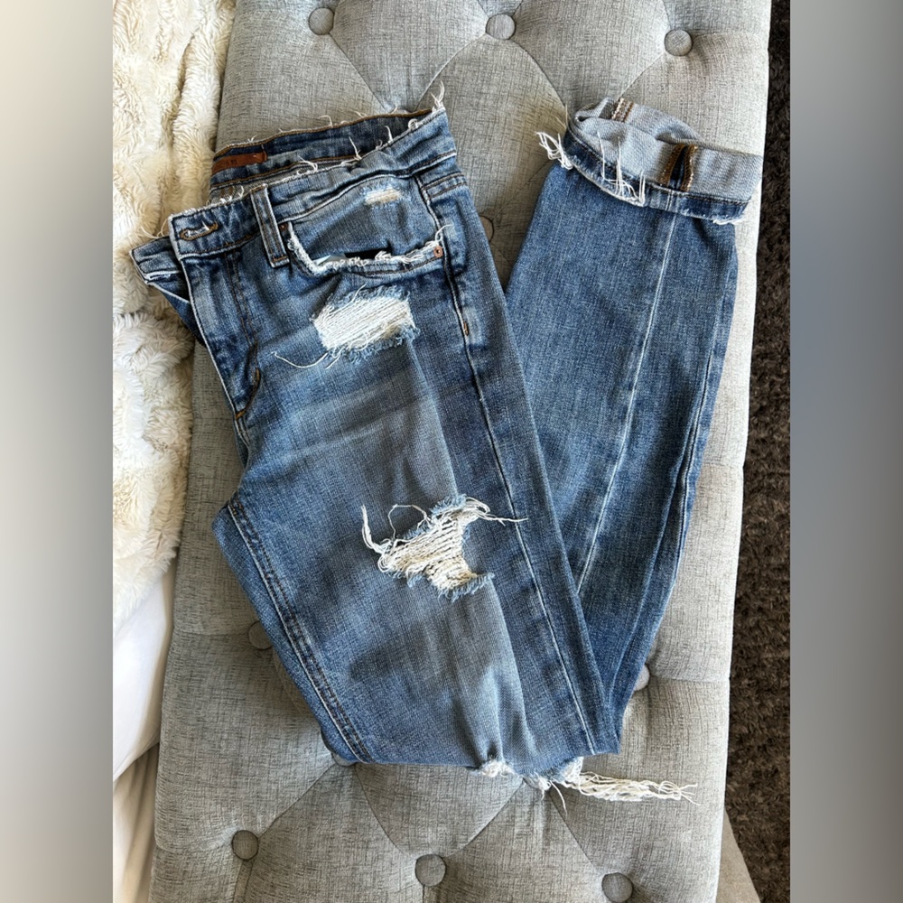 Joe's Jeans Distressed Boyfriend Jeans in Blue